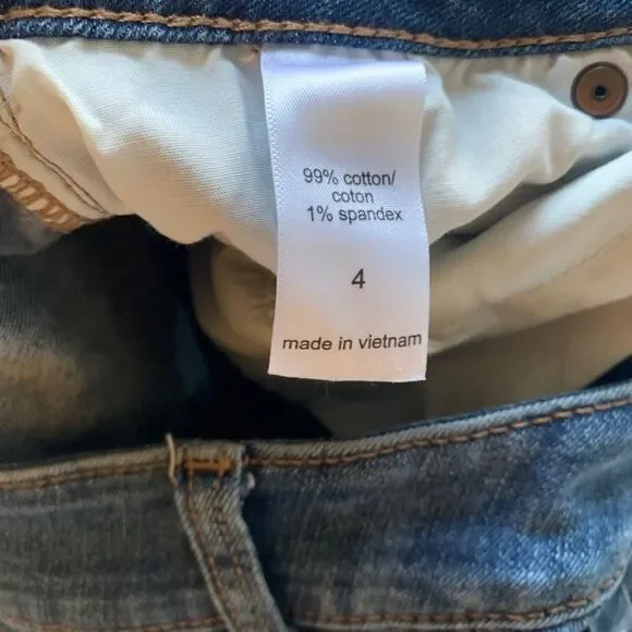 🎄3 for $30🎄Maurice’s Jean Shorts - Picture 2 of 3